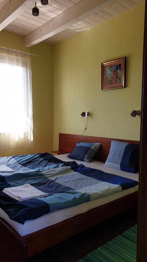 Buzavirag Apartmanhaz Balatonakali Exterior foto